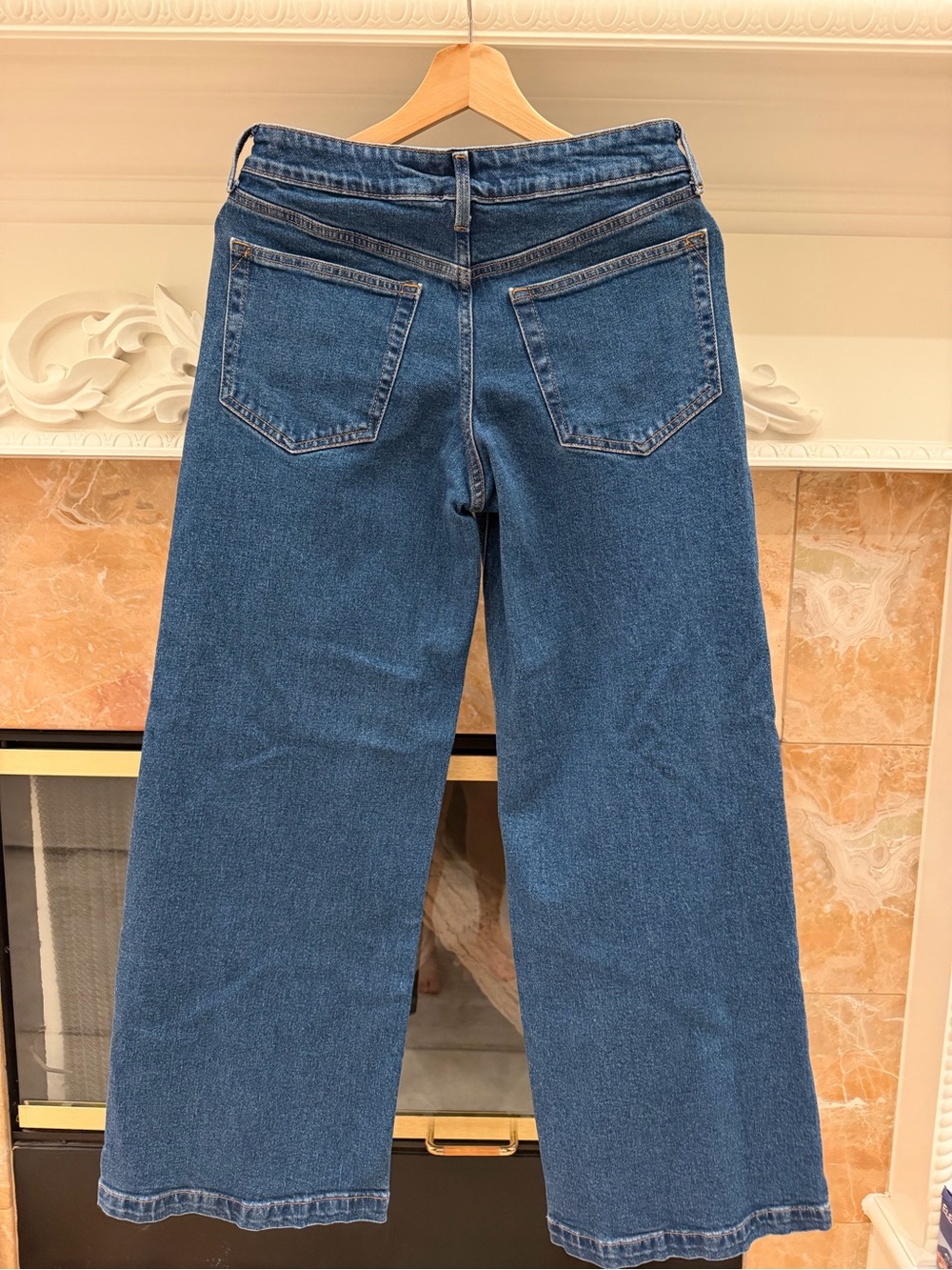 GAP | Low Rise Stride Wide Leg Jeans - Picture 5 of 5